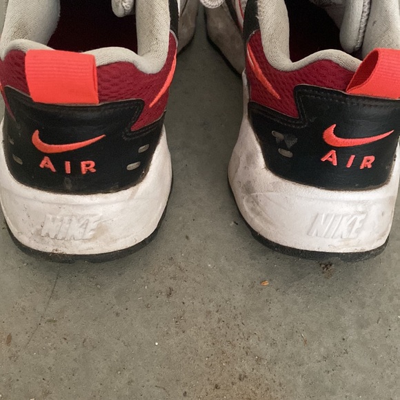 Nike shoes - Picture 5 of 5